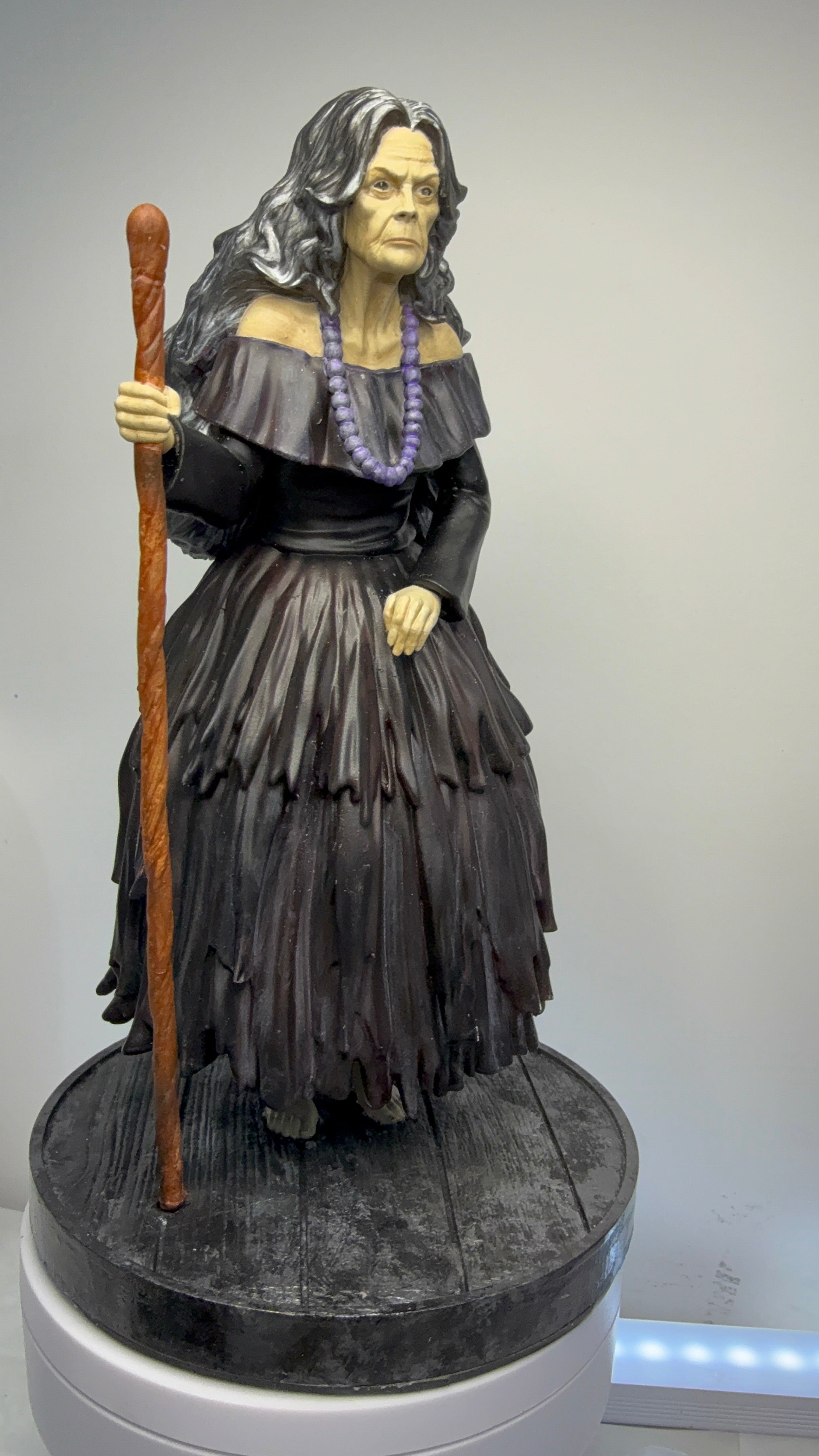 Pomba Gira - Estátua #0001